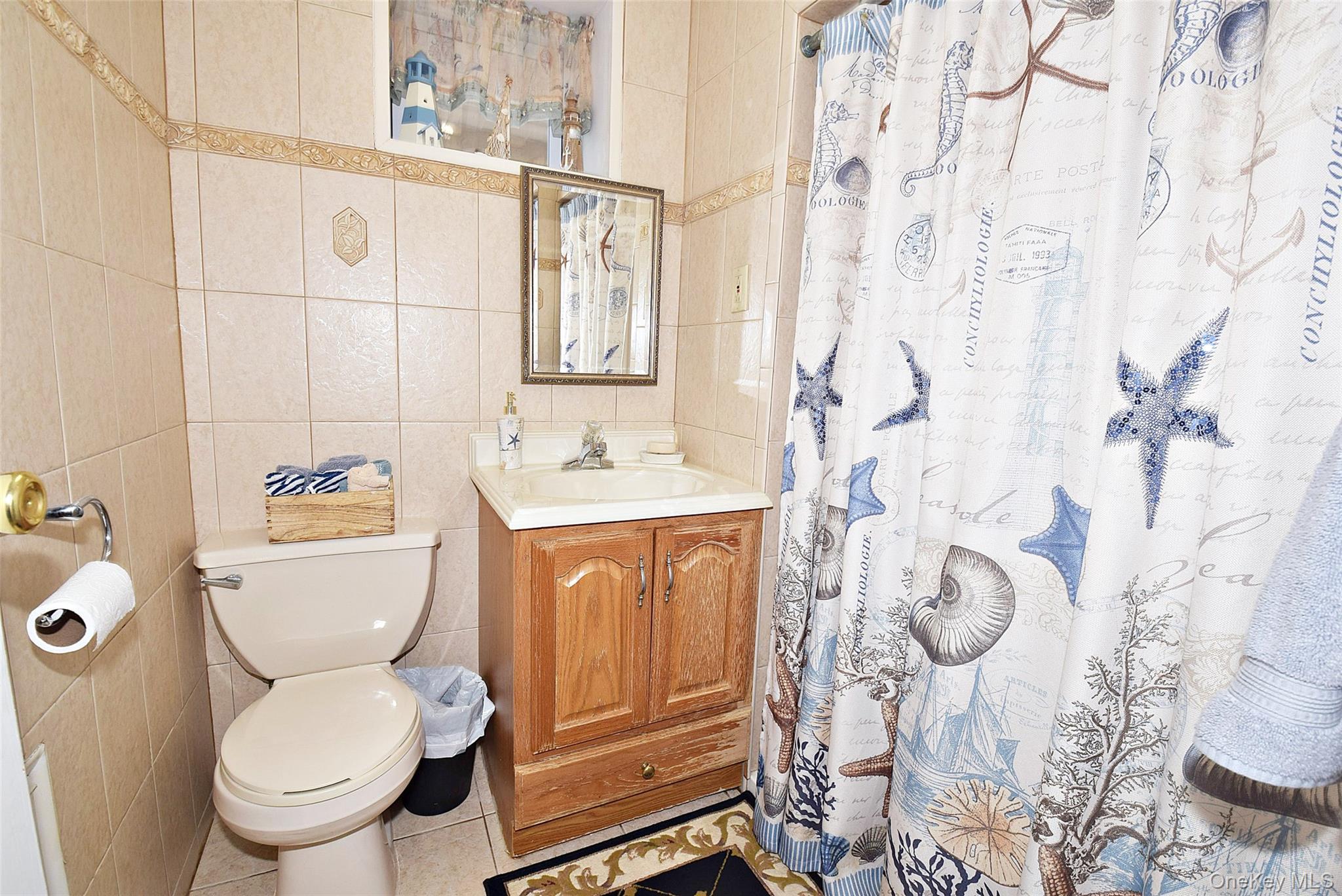 Single Family 85th  Nassau County, NY 11001, MLS-949711-19