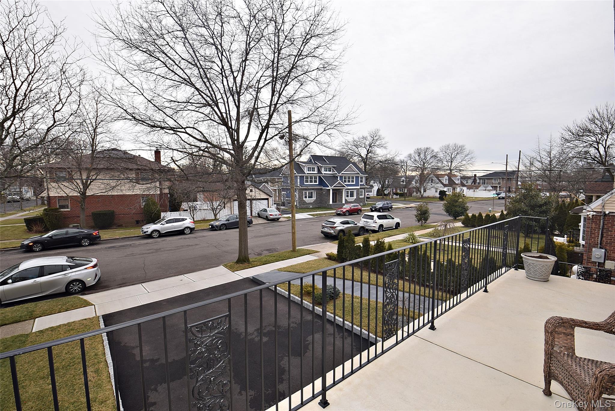 Single Family 85th  Nassau County, NY 11001, MLS-949711-26