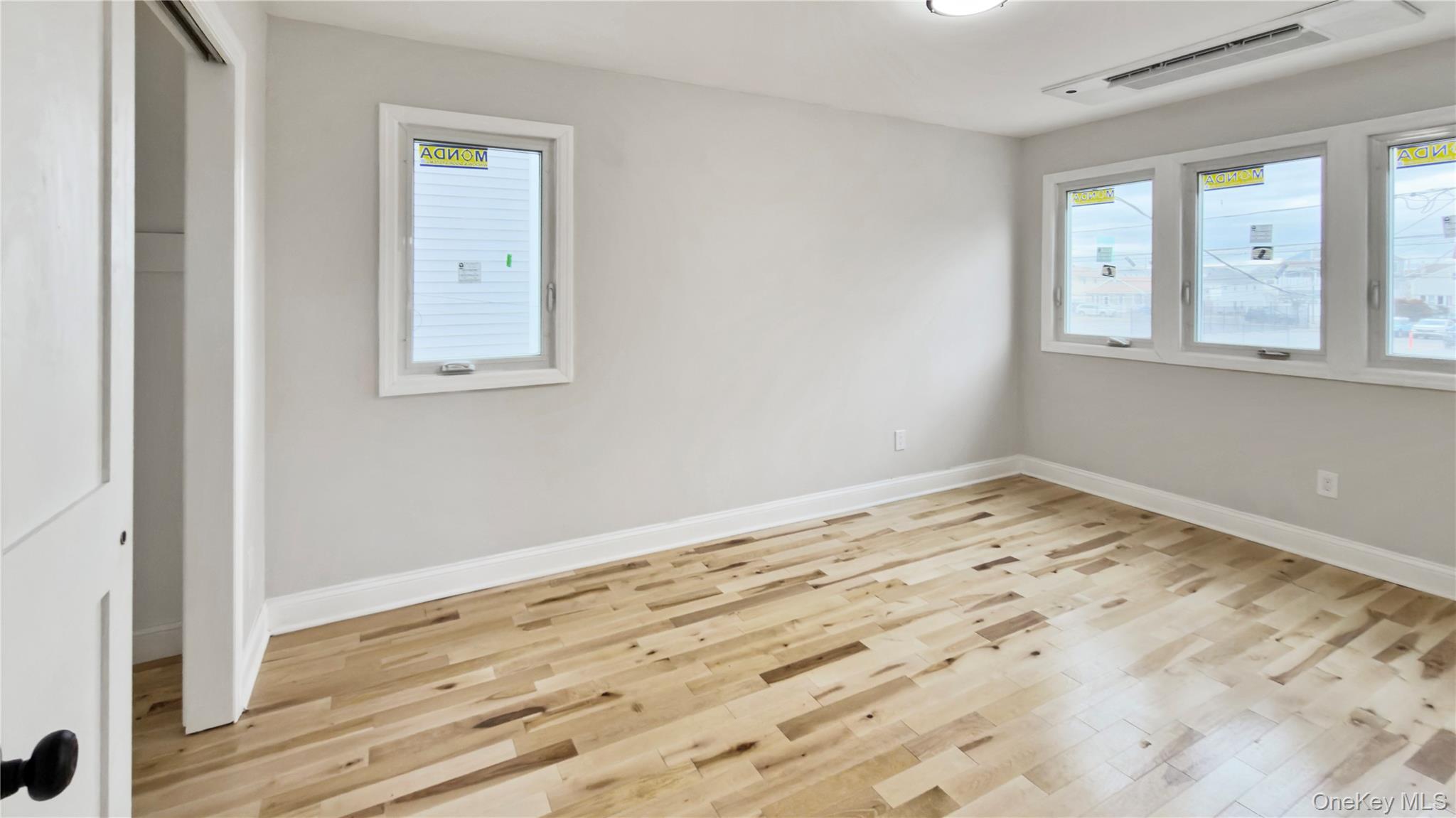 Single Family Deal  Nassau County, NY 11558, MLS-949727-25