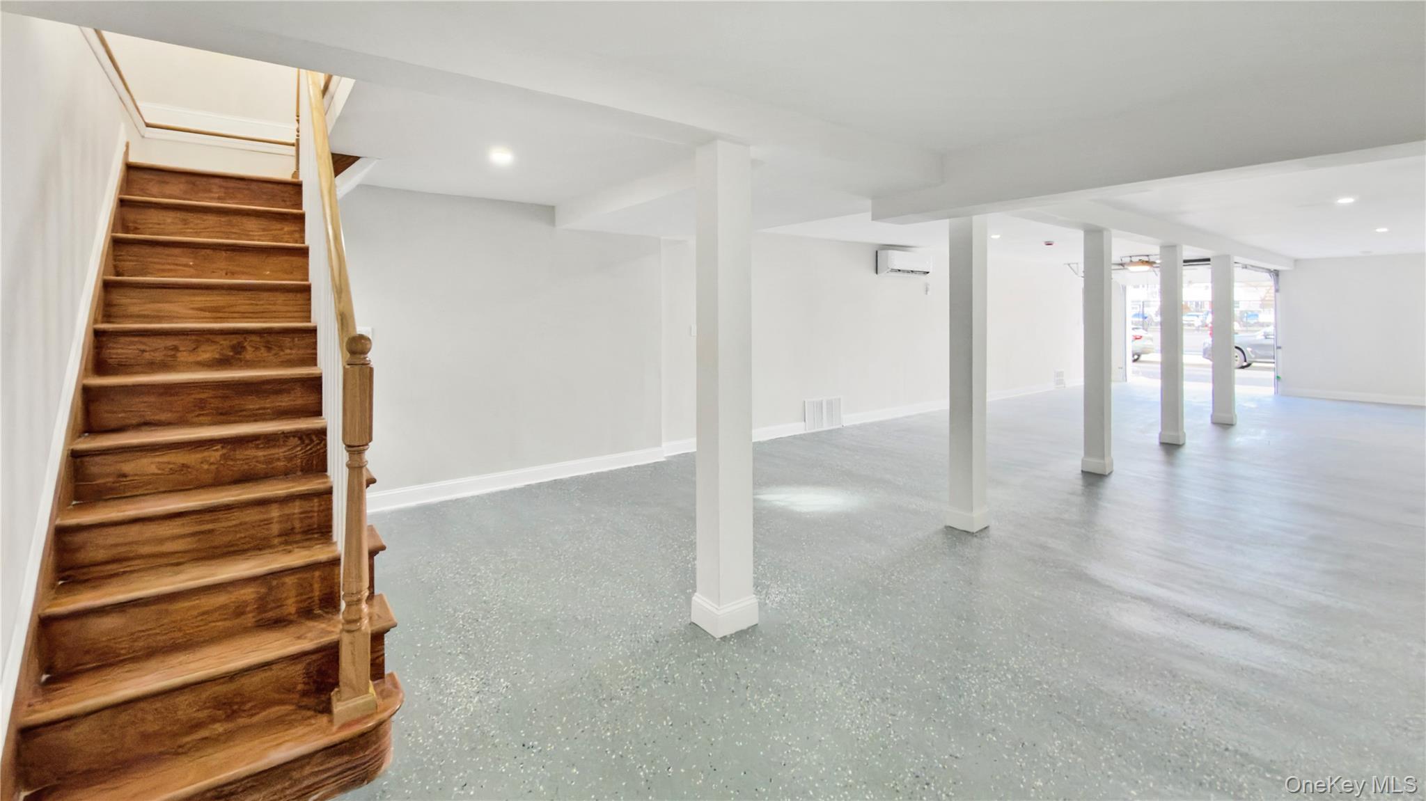 Single Family Deal  Nassau County, NY 11558, MLS-949727-38