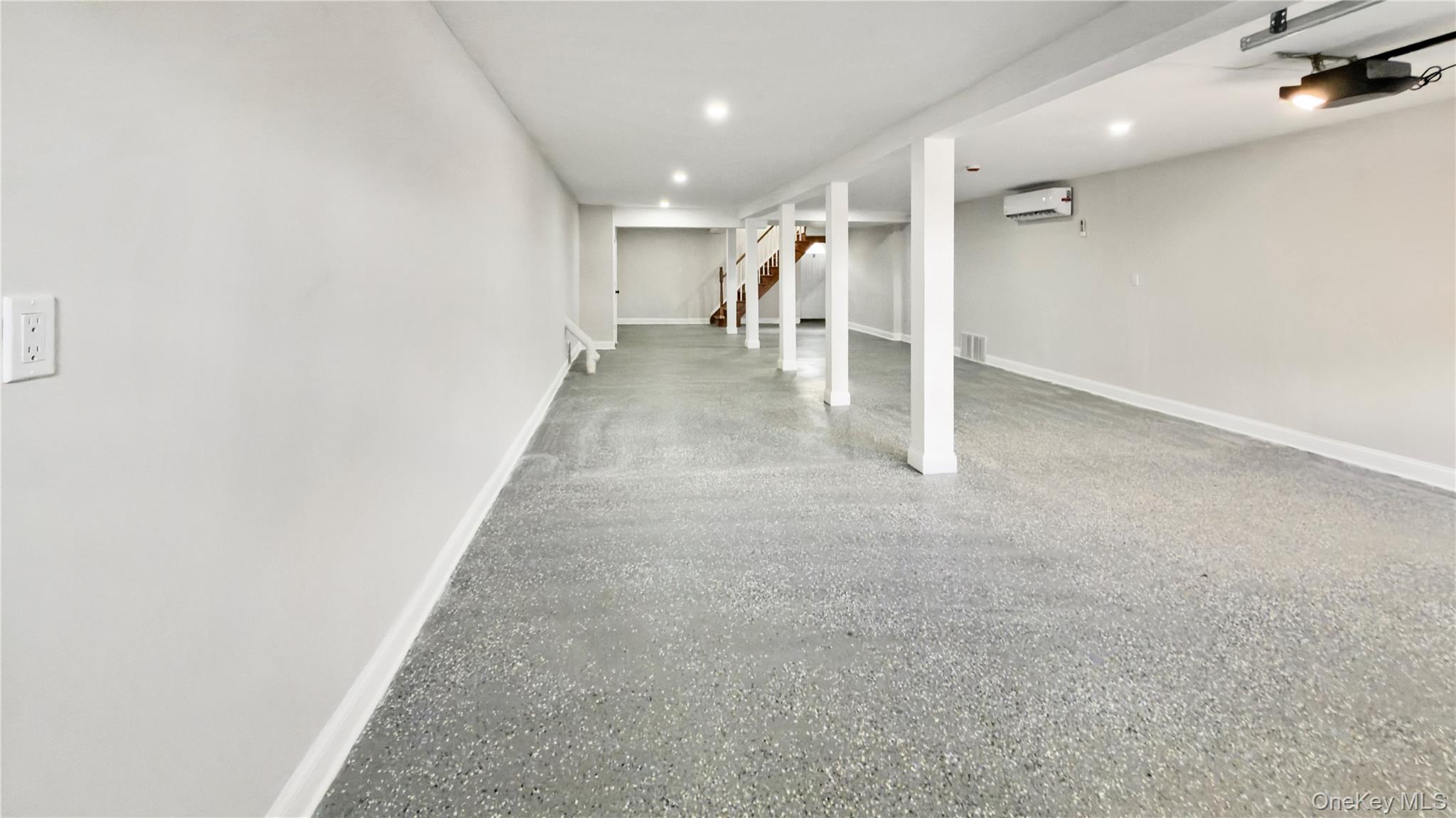 Single Family Deal  Nassau County, NY 11558, MLS-949727-39