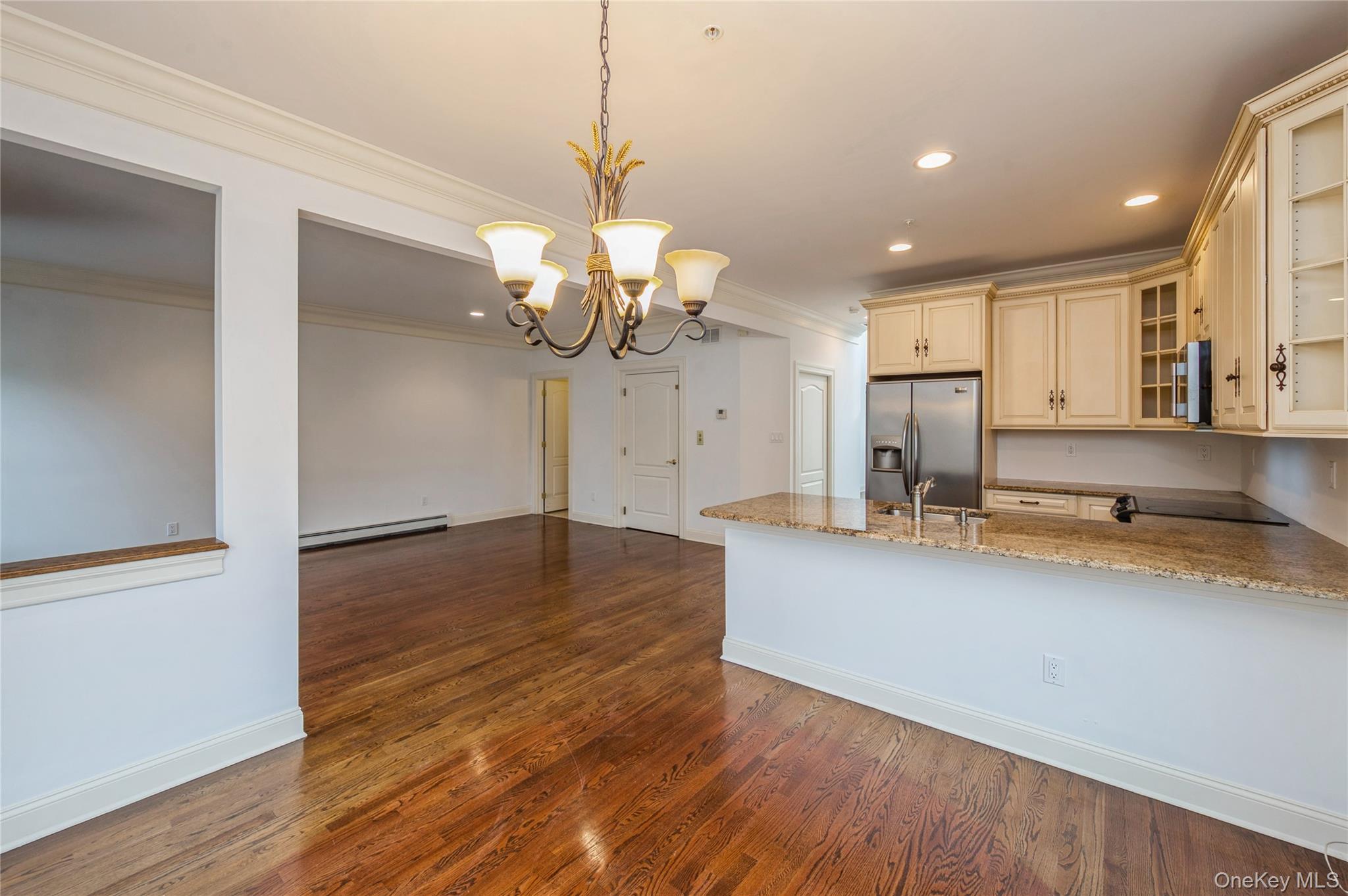 Condo Meadow  Suffolk County, NY 11769, MLS-949748-12