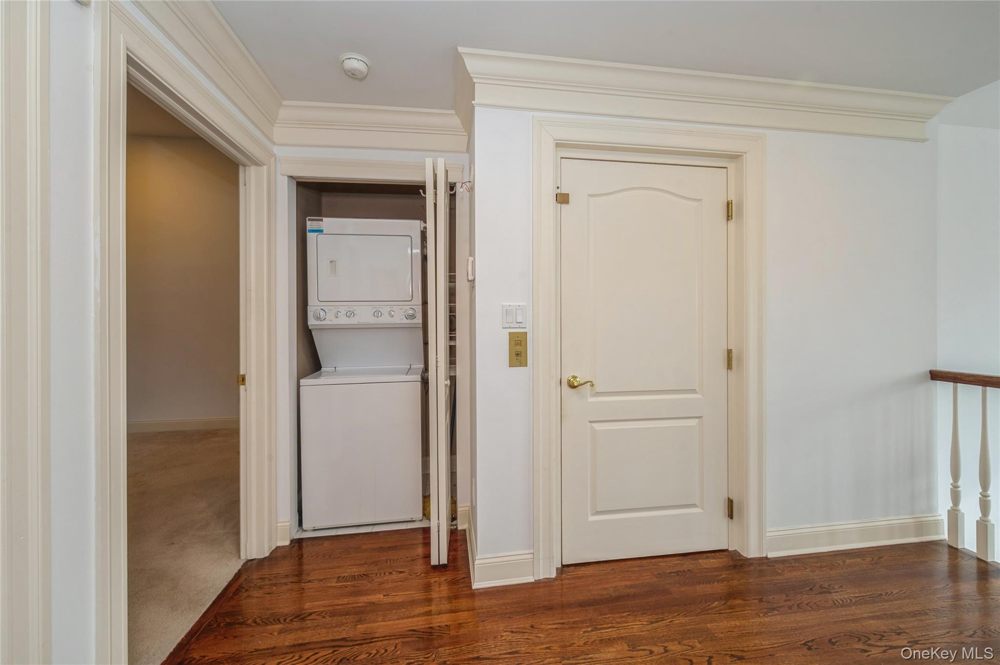 Condo Meadow  Suffolk County, NY 11769, MLS-949748-22