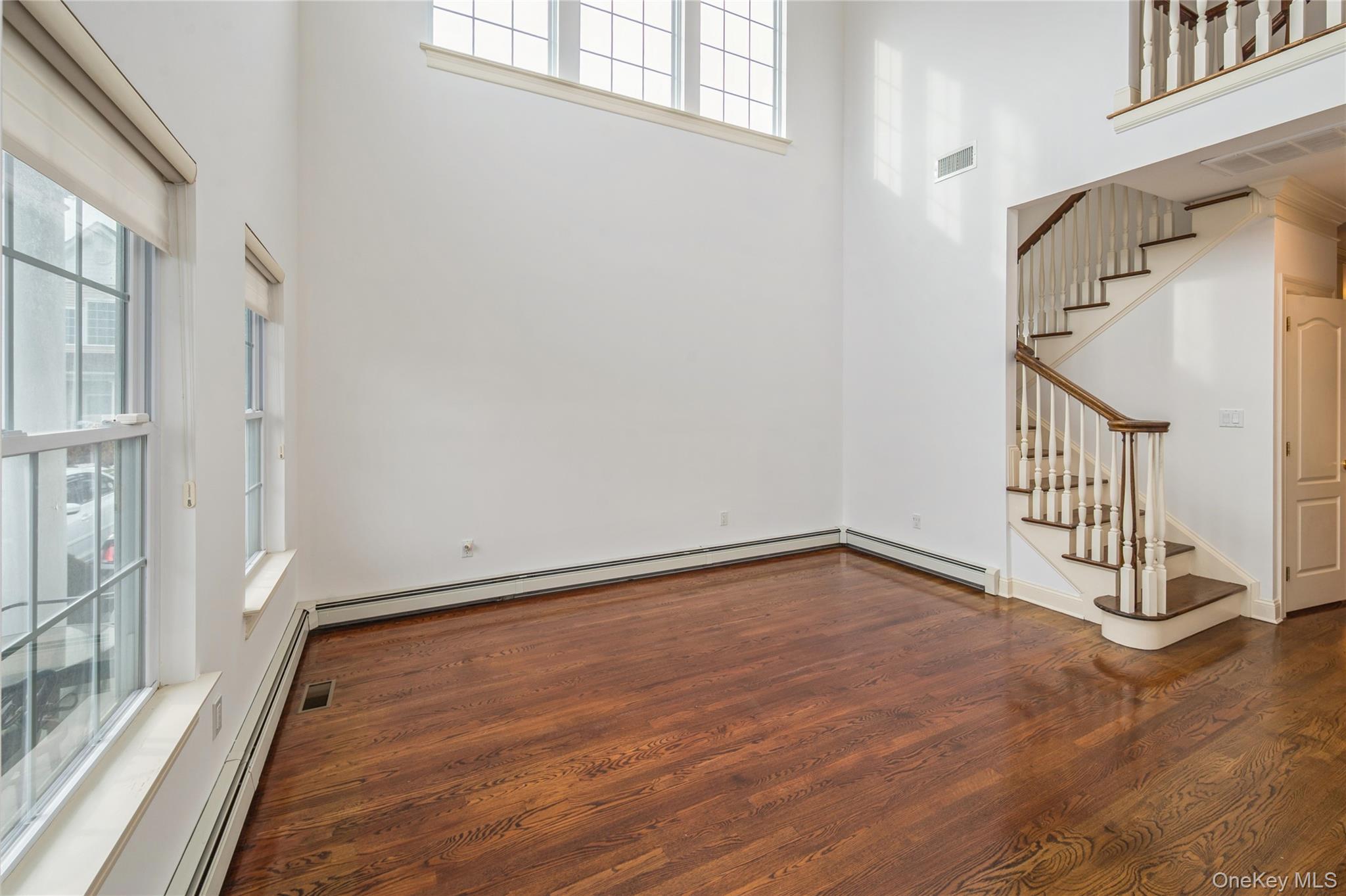 Condo Meadow  Suffolk County, NY 11769, MLS-949748-3