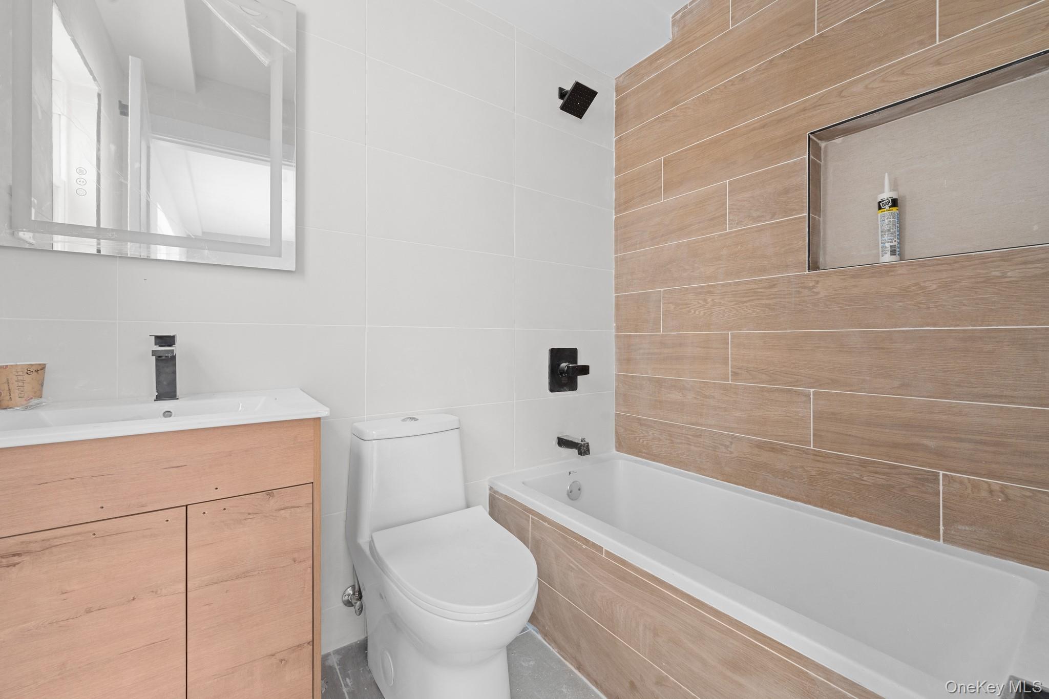 Single Family Seymour  Bronx, NY 10469, MLS-949763-7