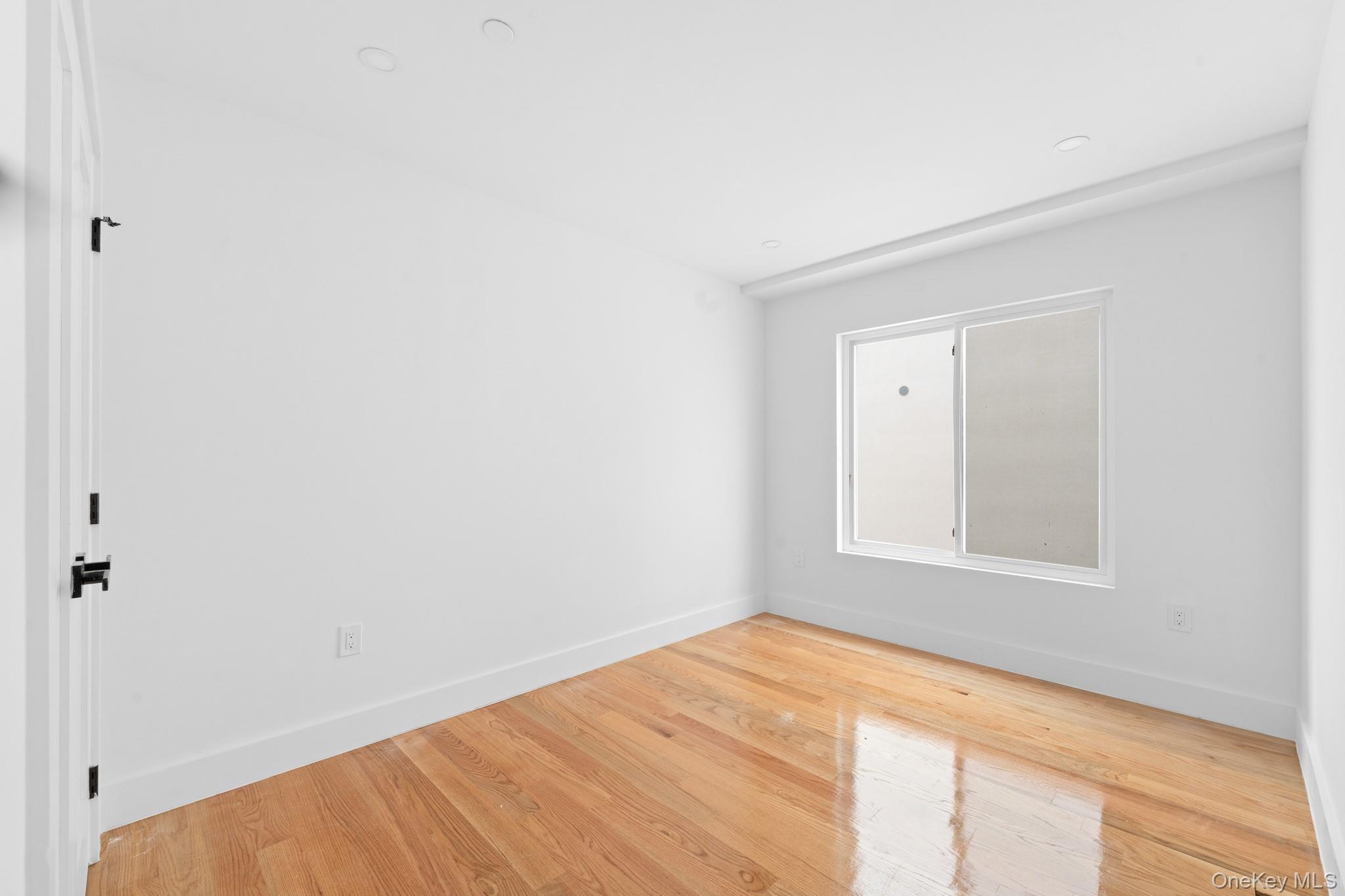 Single Family Seymour  Bronx, NY 10469, MLS-949763-9