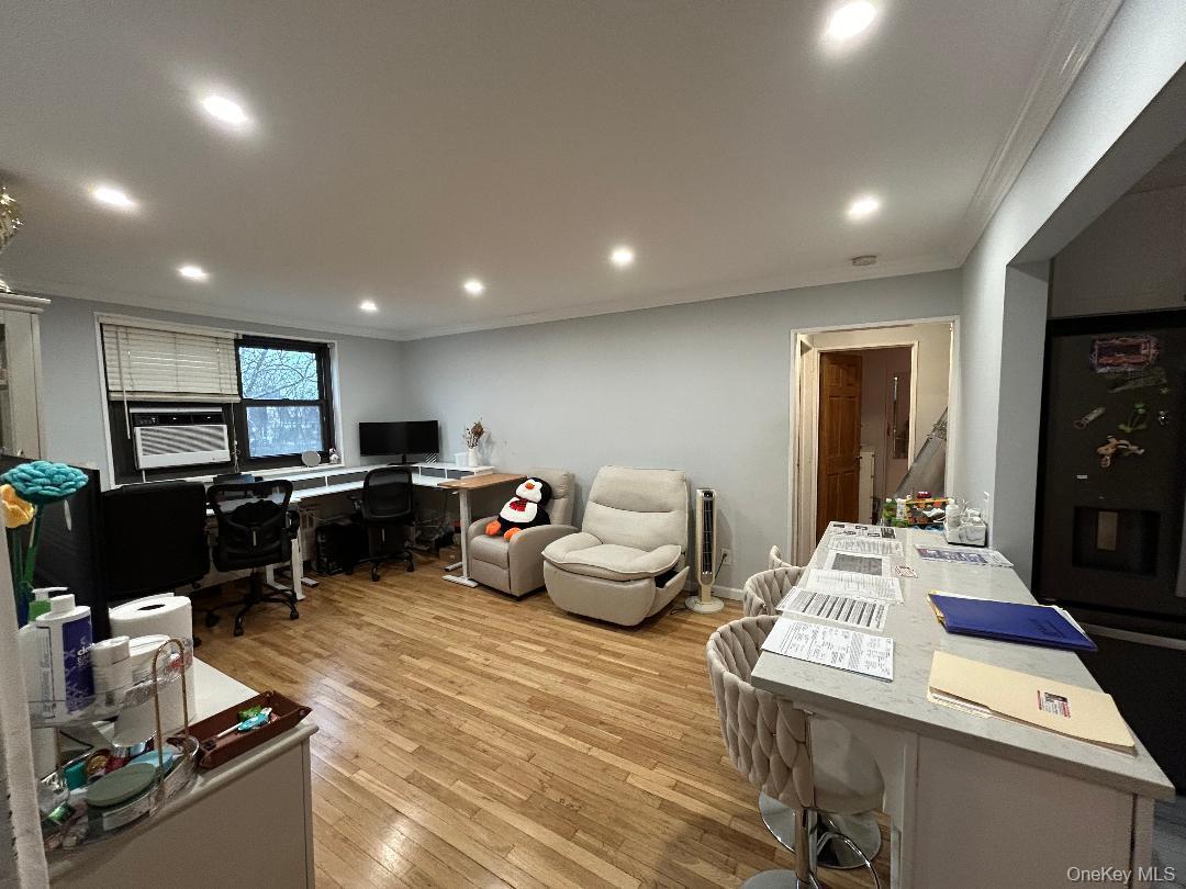 Coop Cross Island Parkway Queens, NY 11357, MLS-949772-10