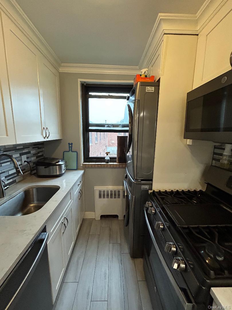 Coop Cross Island Parkway Queens, NY 11357, MLS-949772-3