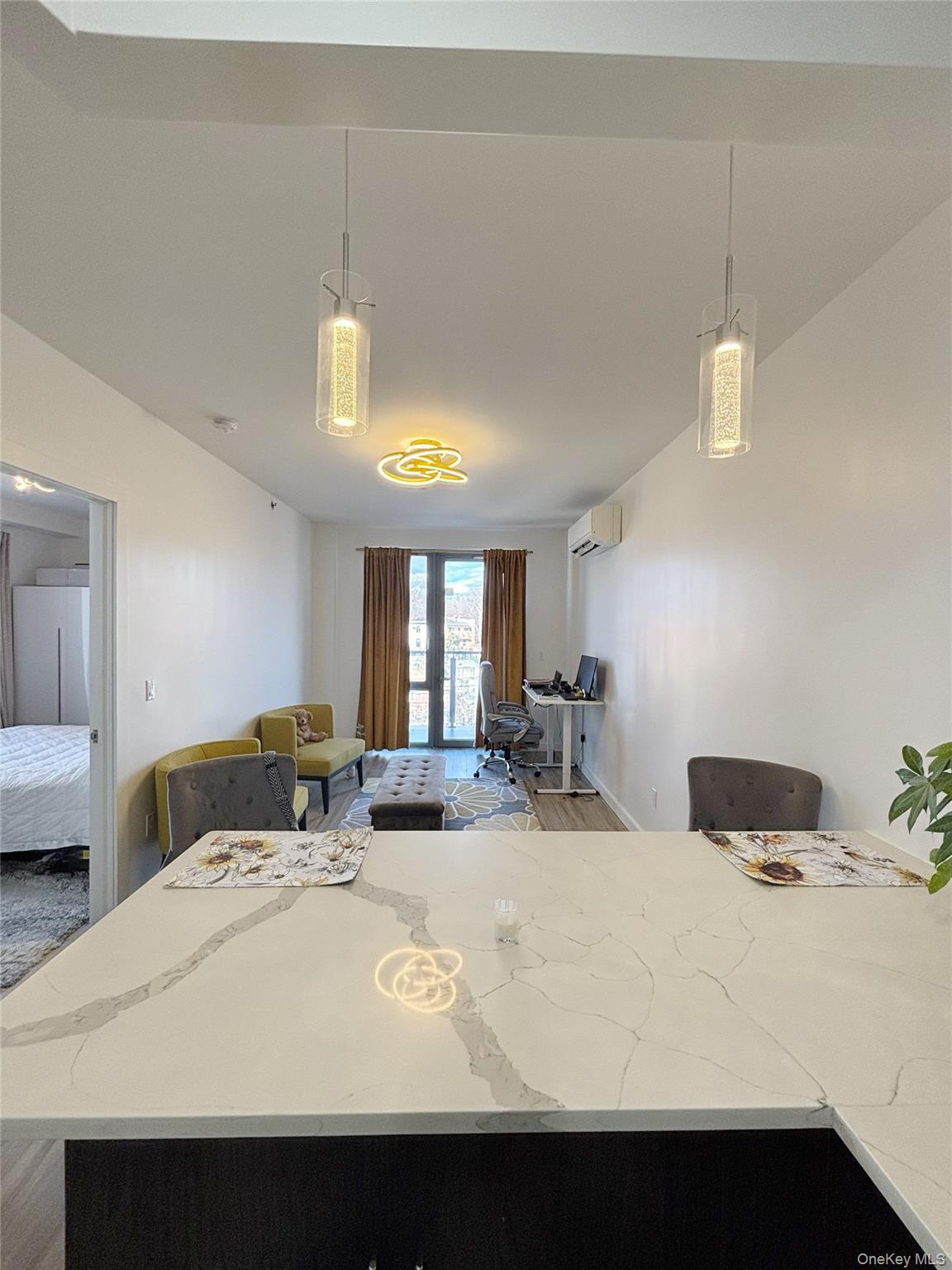 Condo Queens  Queens, NY 11377, MLS-949779-9