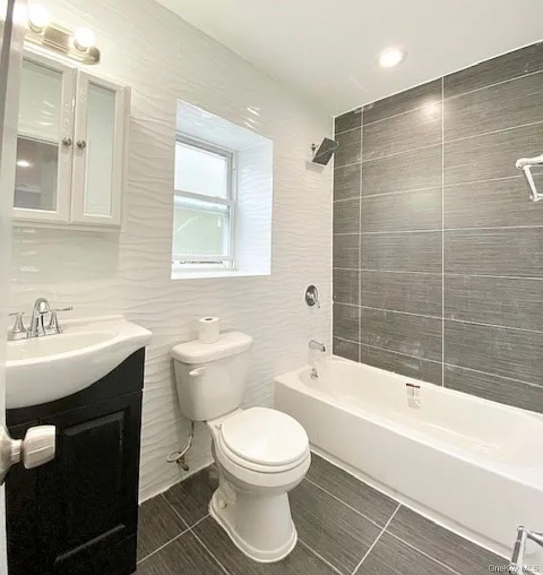 Apartment 112th Queens, NY 11412, MLS-949810-9