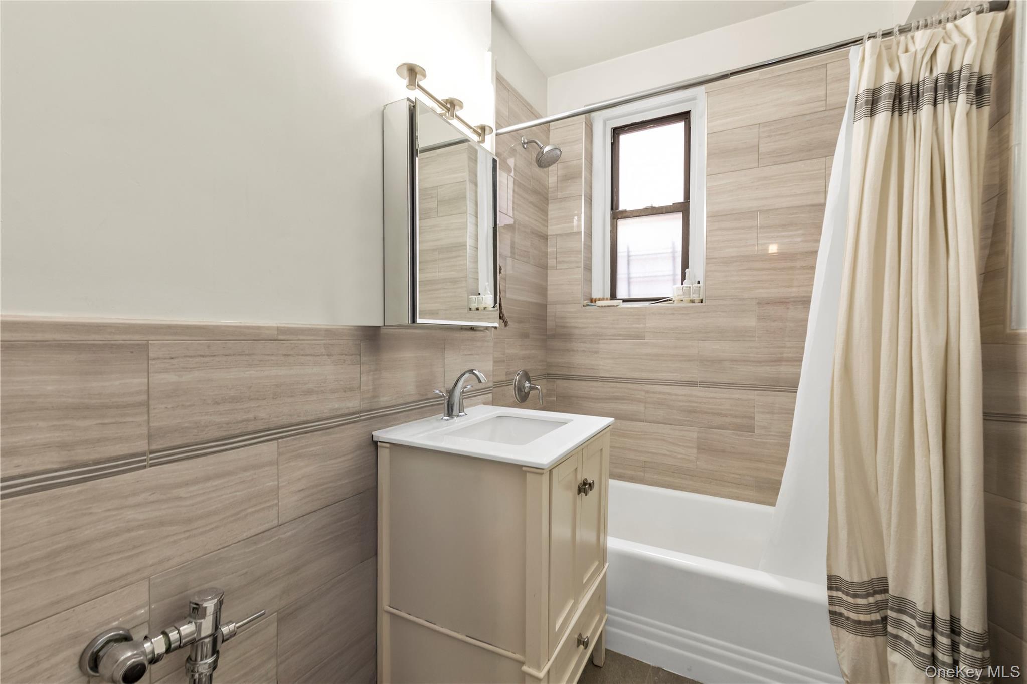 Coop 31  Queens, NY 11106, MLS-949818-9