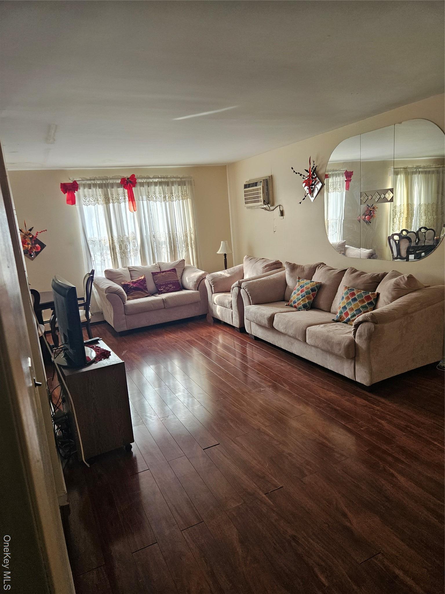 Single Family Guy R Brewer Queens, NY 11434, MLS-949833-17