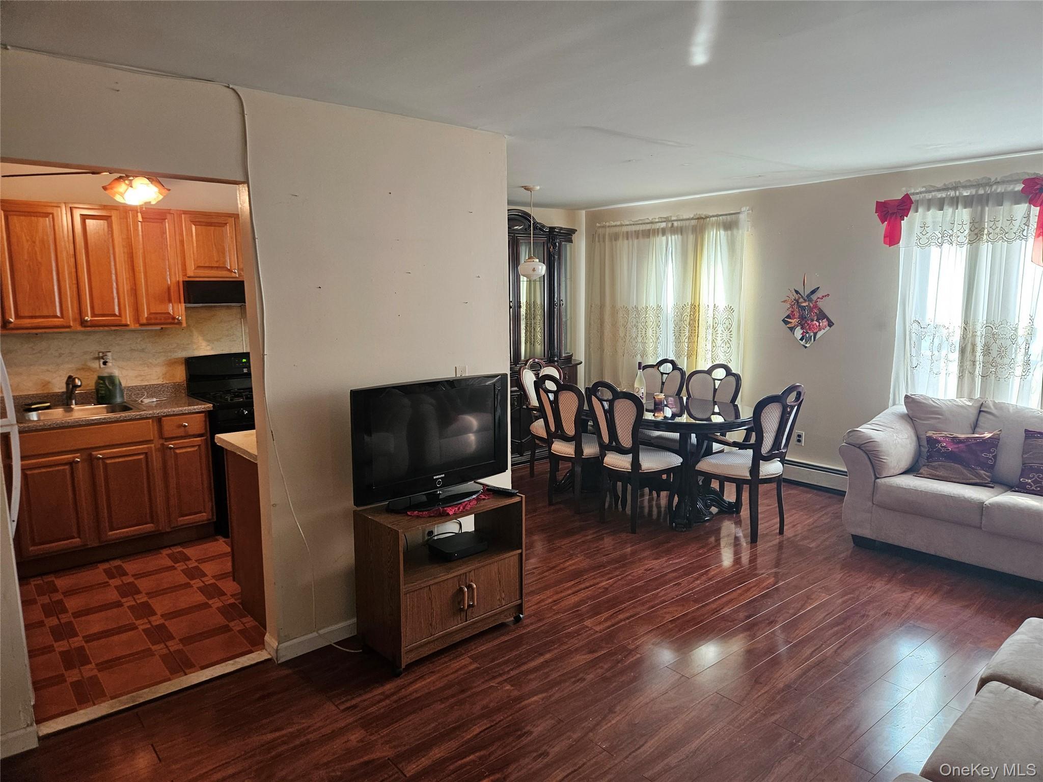 Single Family Guy R Brewer Queens, NY 11434, MLS-949833-21