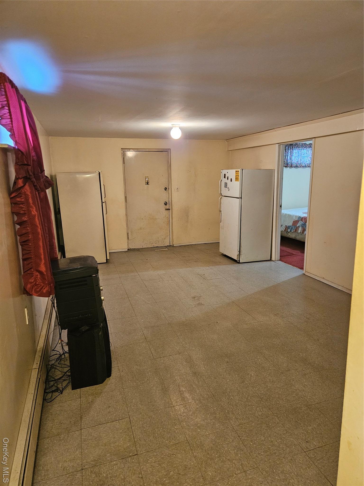 Single Family Guy R Brewer Queens, NY 11434, MLS-949833-32