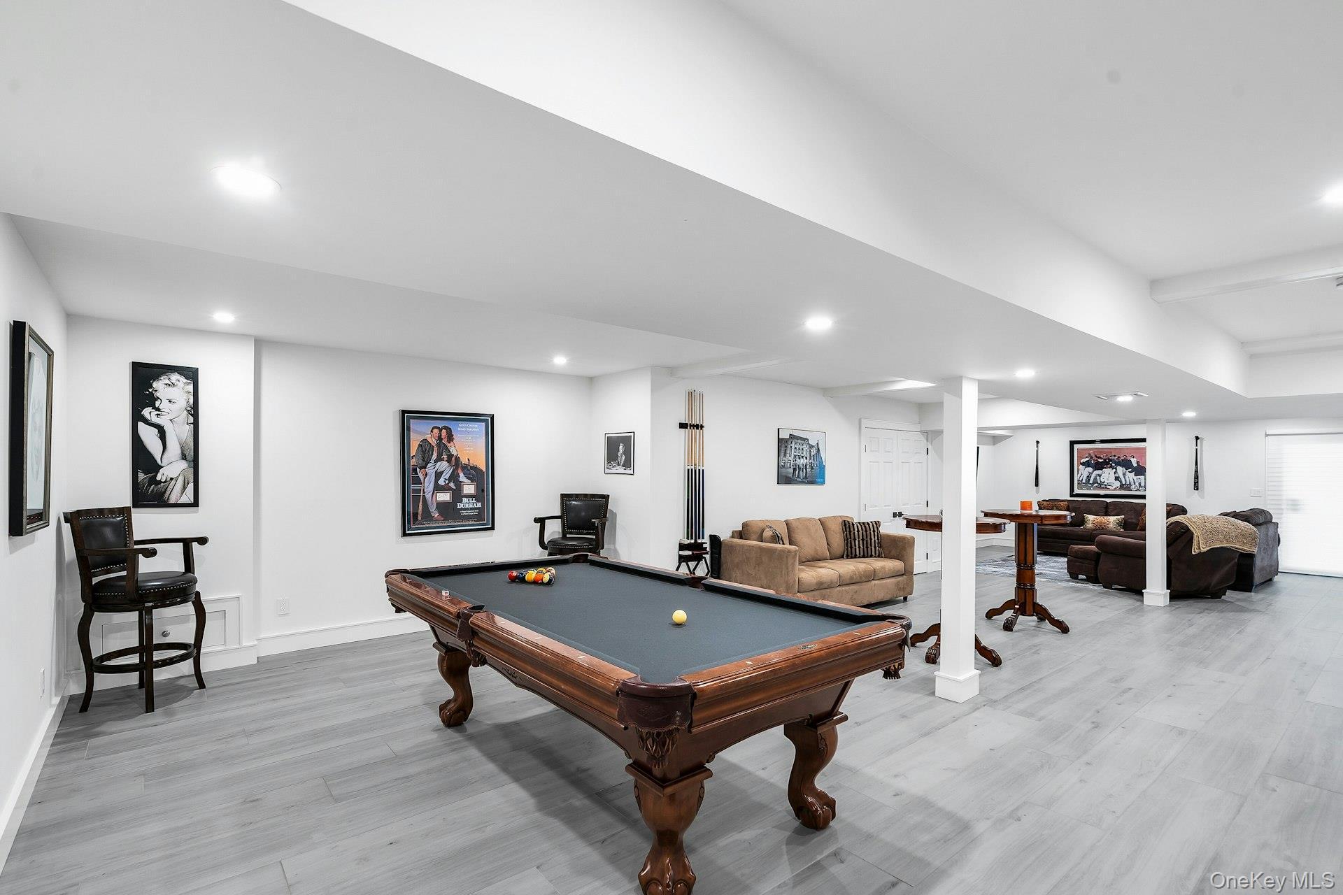 Condo Aerie  Nassau County, NY 11030, MLS-949841-30