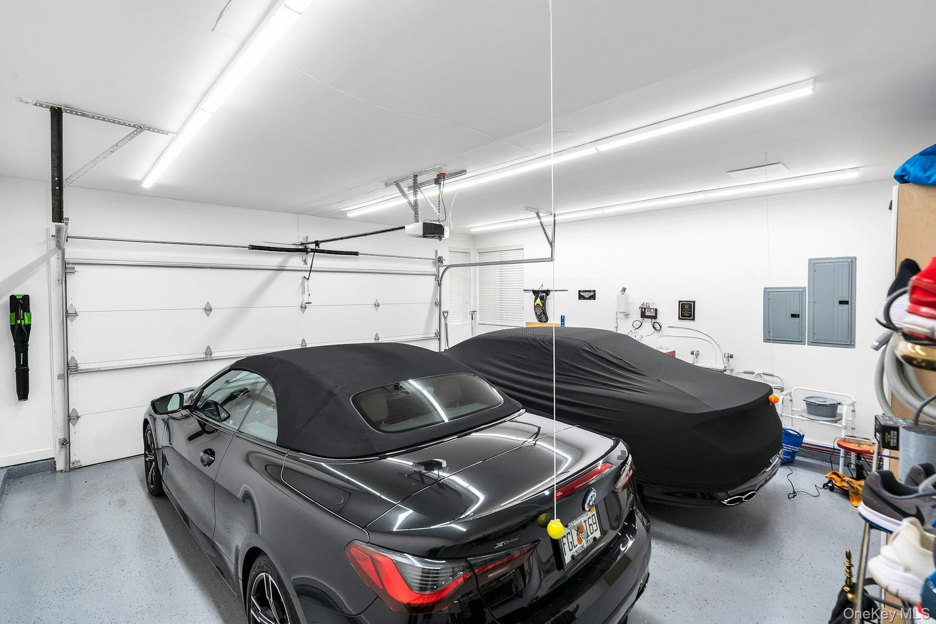 Condo Aerie  Nassau County, NY 11030, MLS-949841-36