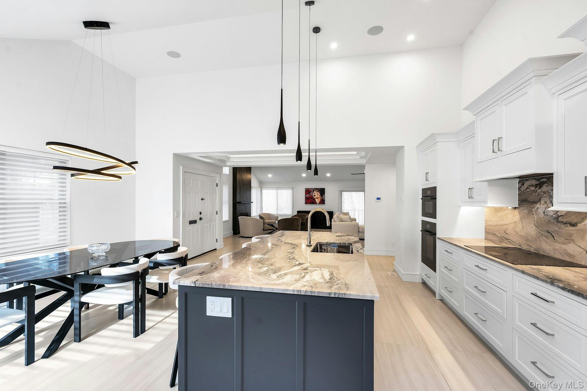 Condo Aerie  Nassau County, NY 11030, MLS-949841-8