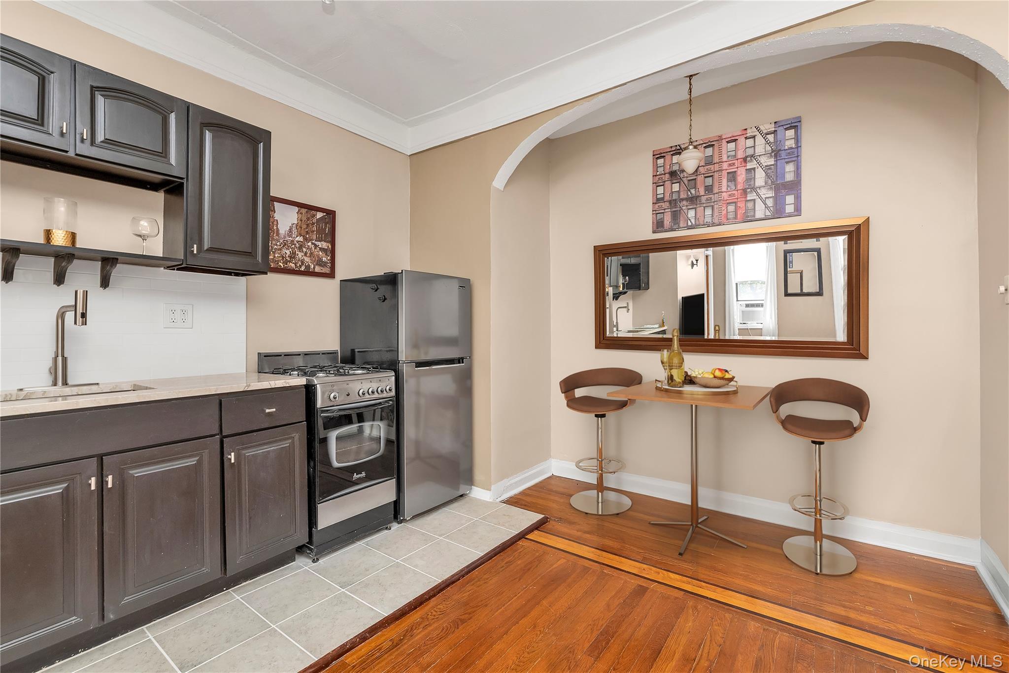 Coop Powells Cove  Queens, NY 11357, MLS-949853-2