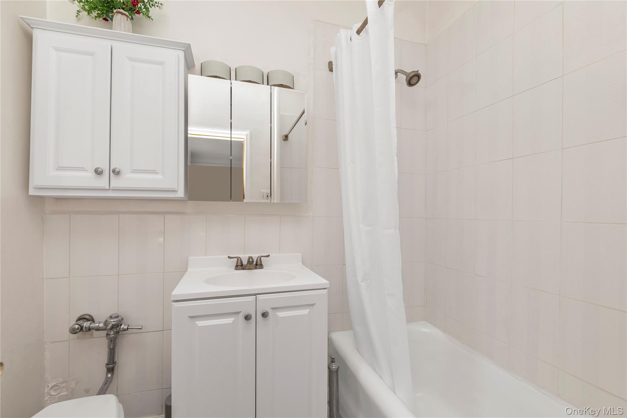 Coop Powells Cove  Queens, NY 11357, MLS-949853-6