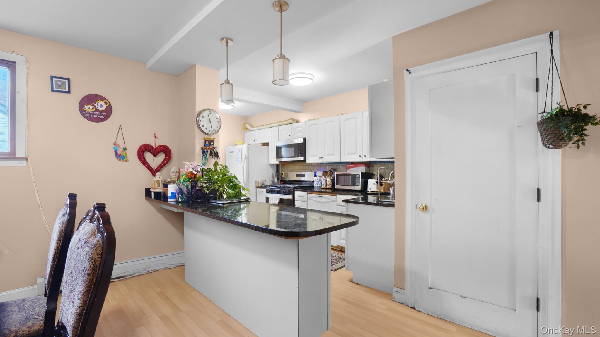 Single Family 88th  Queens, NY 11426, MLS-949868-6