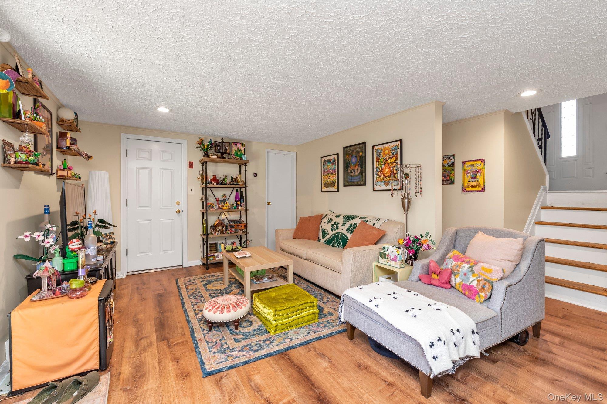 Single Family Vilno  Suffolk County, NY 11746, MLS-949873-10