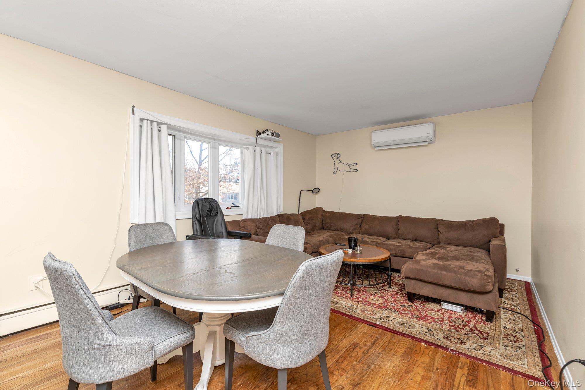 Single Family Vilno  Suffolk County, NY 11746, MLS-949873-2