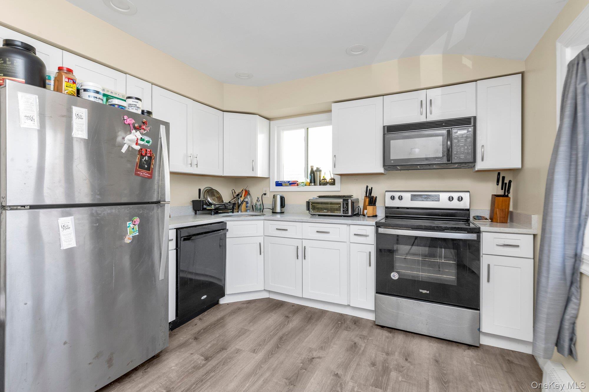 Single Family Vilno  Suffolk County, NY 11746, MLS-949873-4