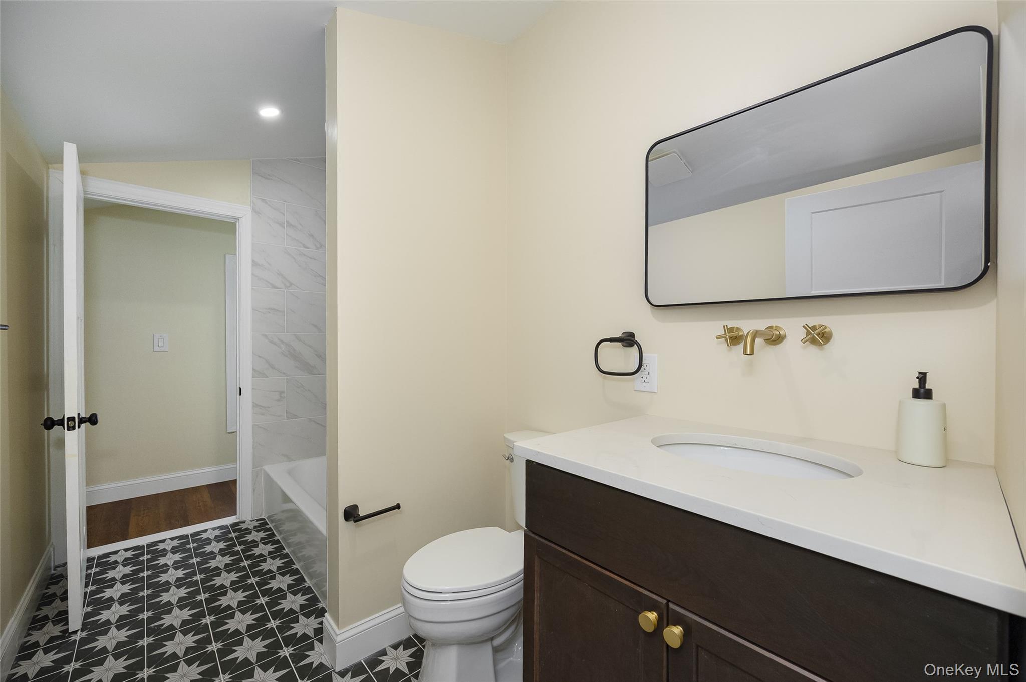 Single Family River  Dutchess County, NY 12572, MLS-949877-13