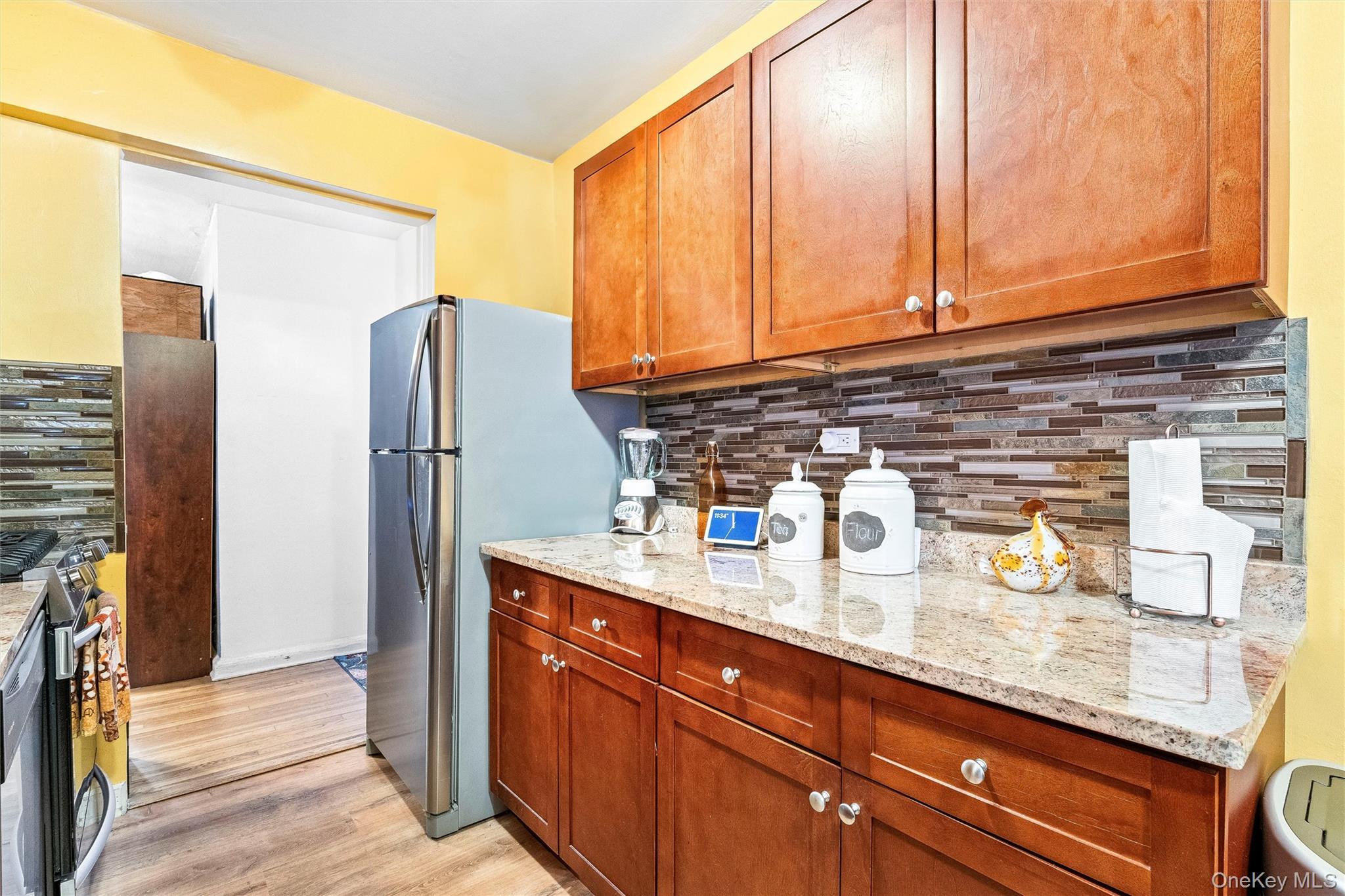 Coop Barnes  Bronx, NY 10462, MLS-949936-11