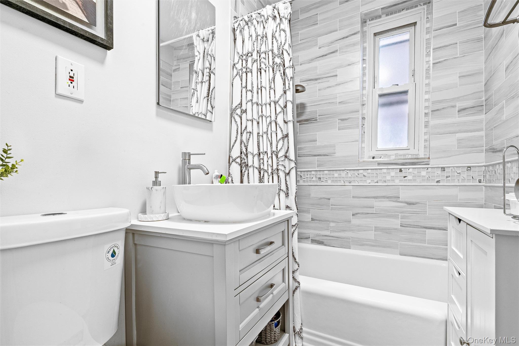 Coop Barnes  Bronx, NY 10462, MLS-949936-26