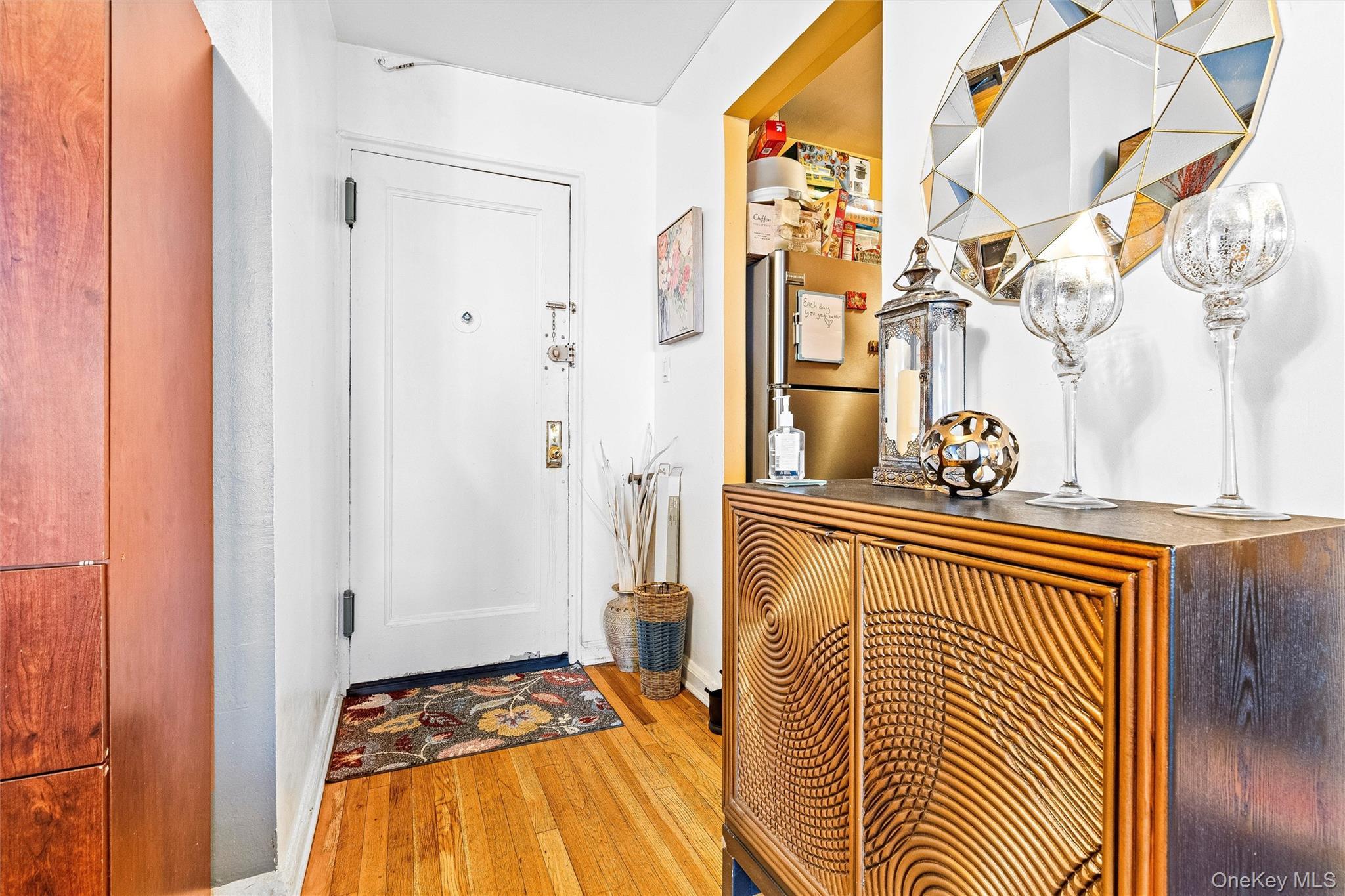 Coop Barnes  Bronx, NY 10462, MLS-949936-6