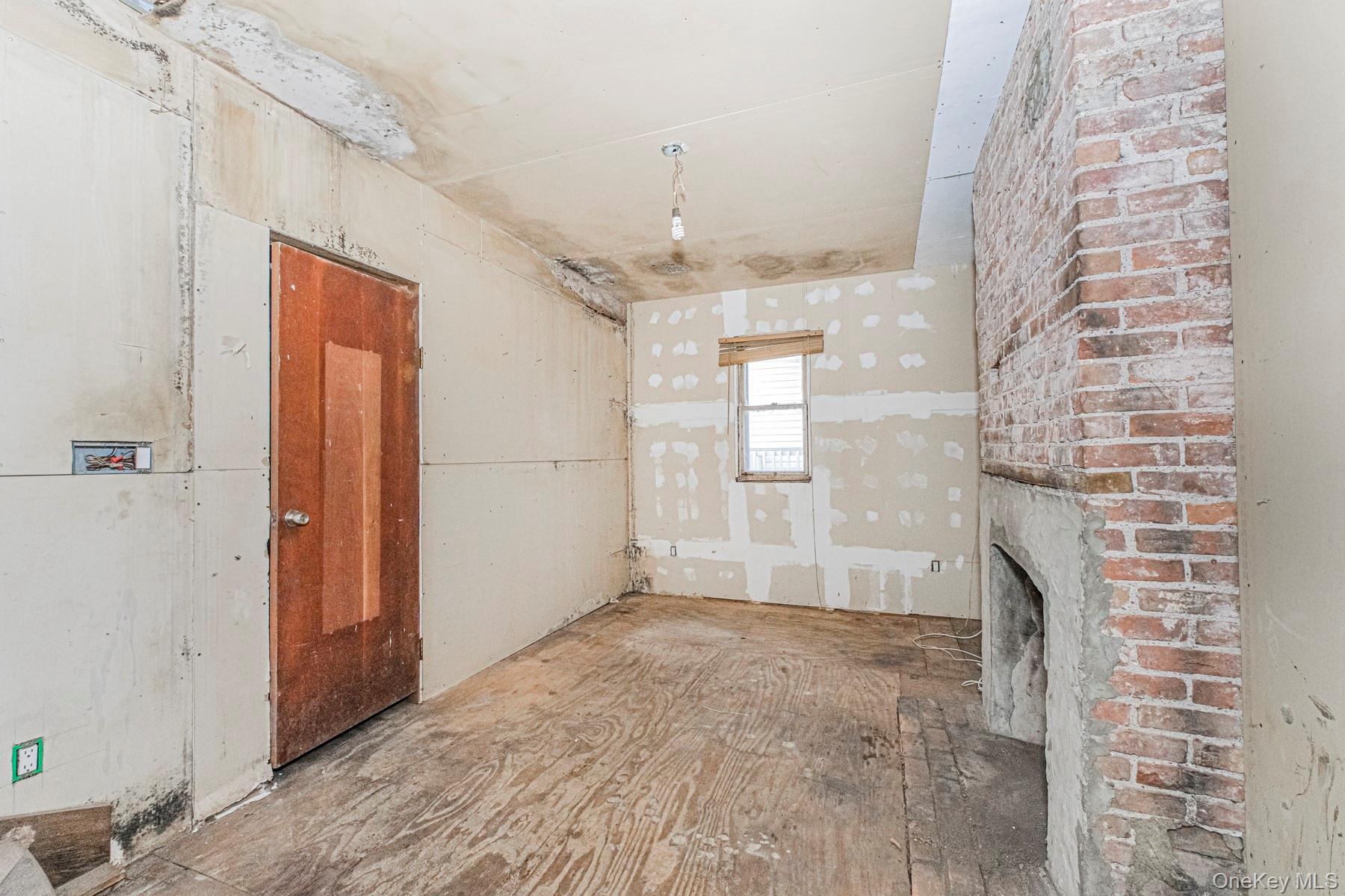 Single Family Wright  Staten Island, NY 10304, MLS-949949-8