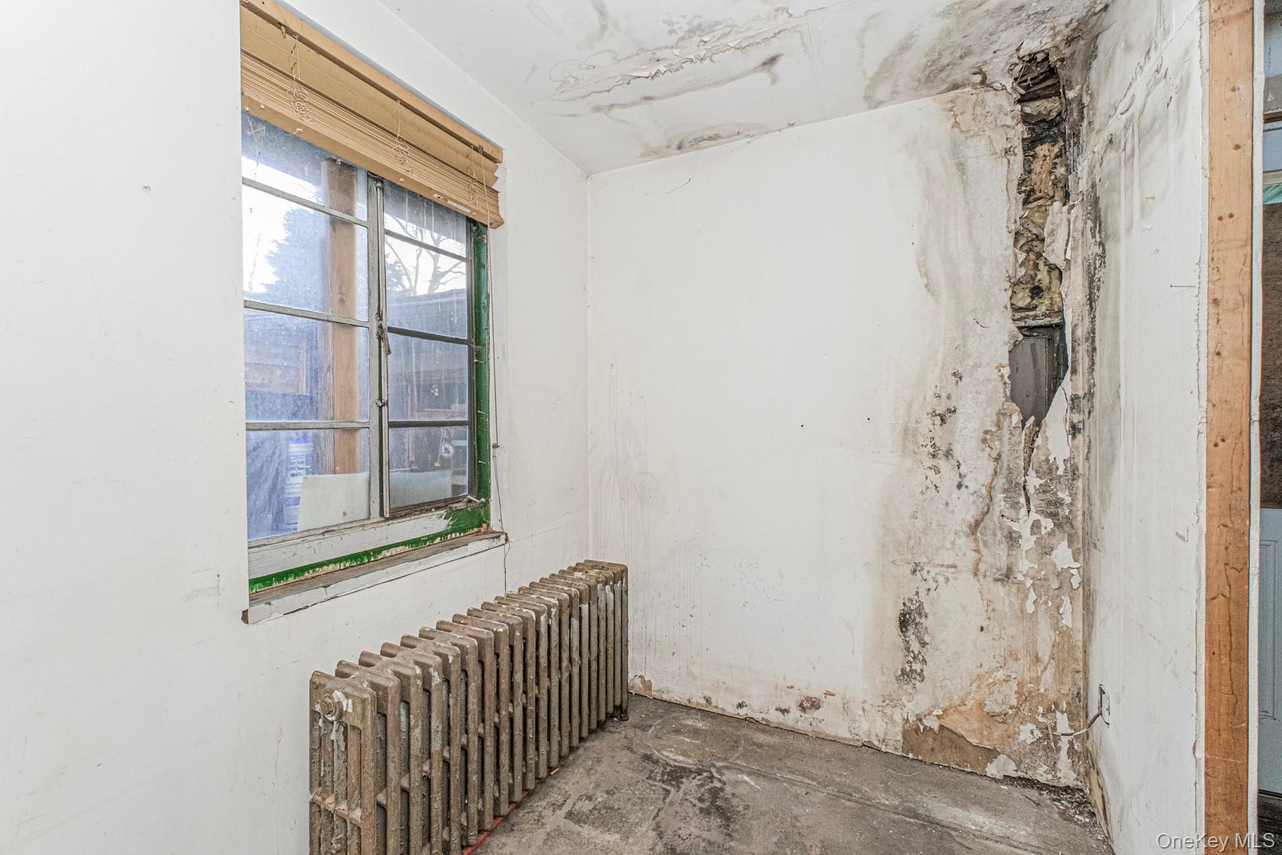 Single Family Wright  Staten Island, NY 10304, MLS-949949-9