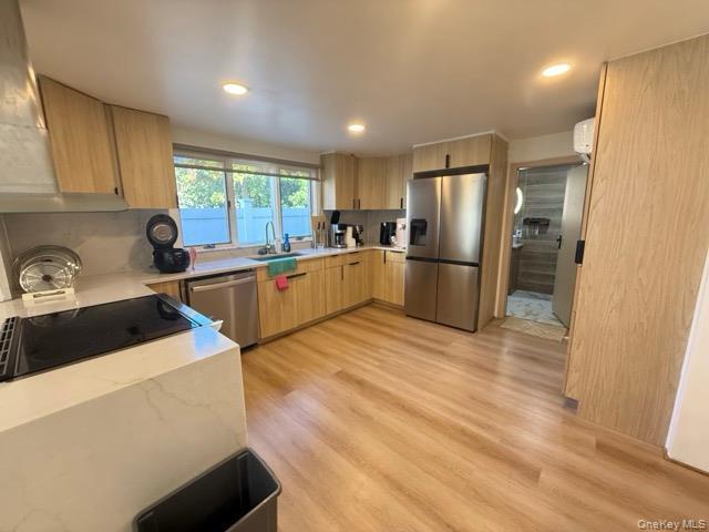 Single Family Floral  Nassau County, NY 11714, MLS-949970-5