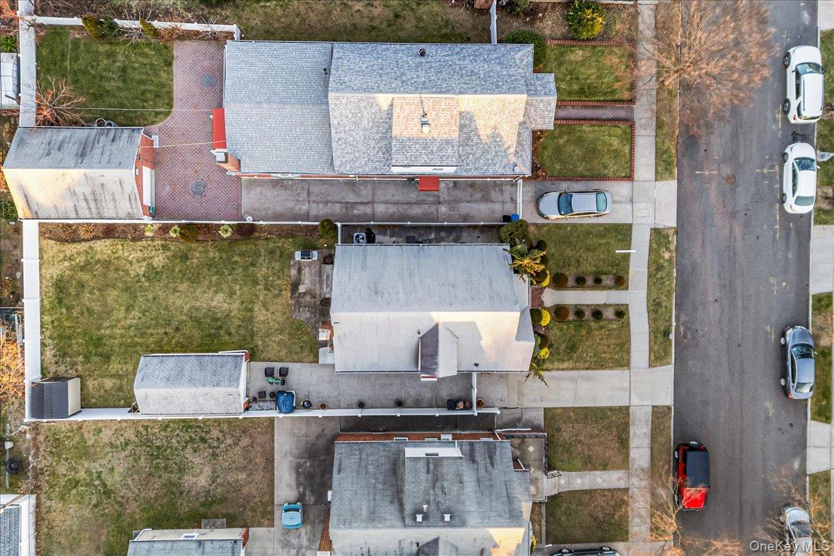 Single Family 9th  Queens, NY 11357, MLS-949974-26