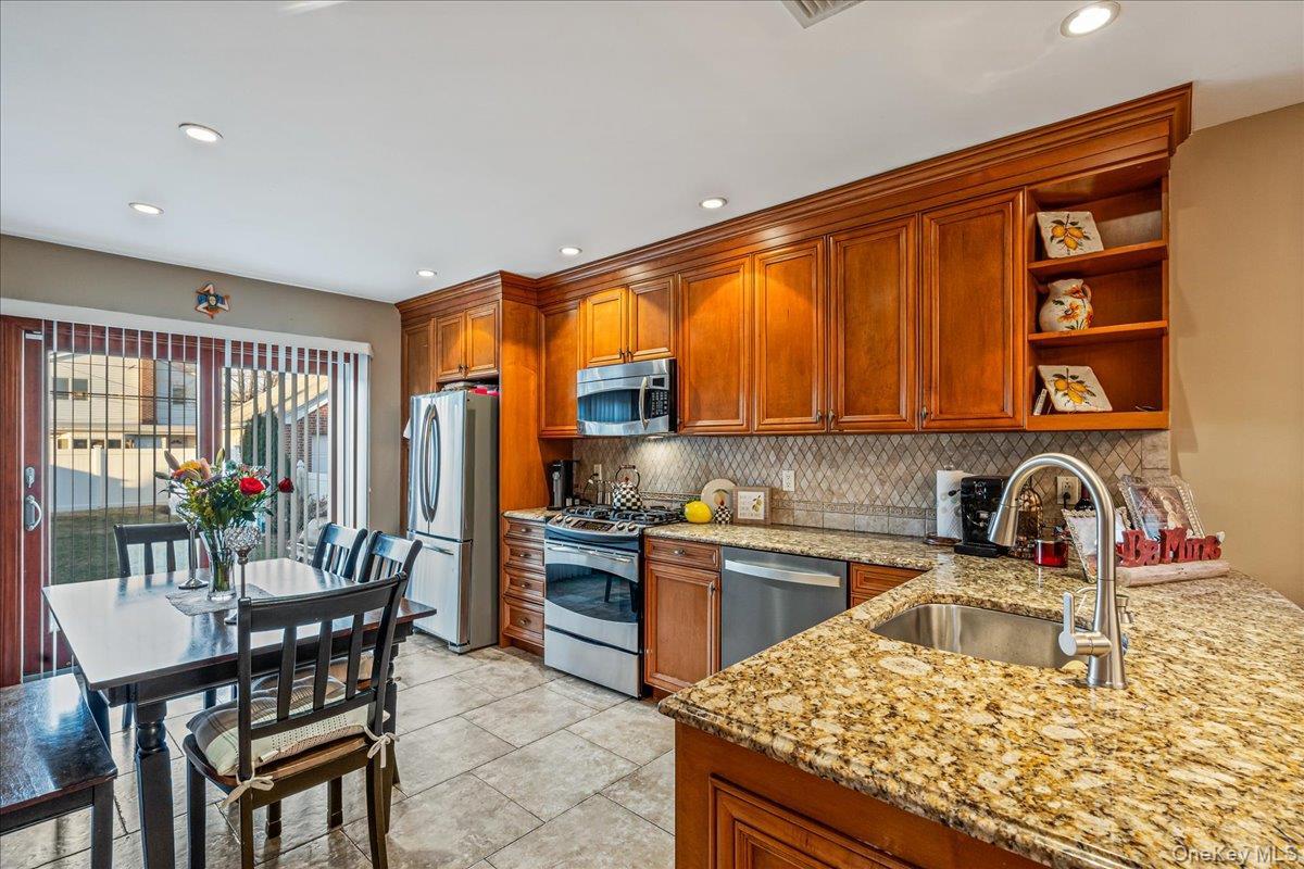 Single Family 9th  Queens, NY 11357, MLS-949974-7