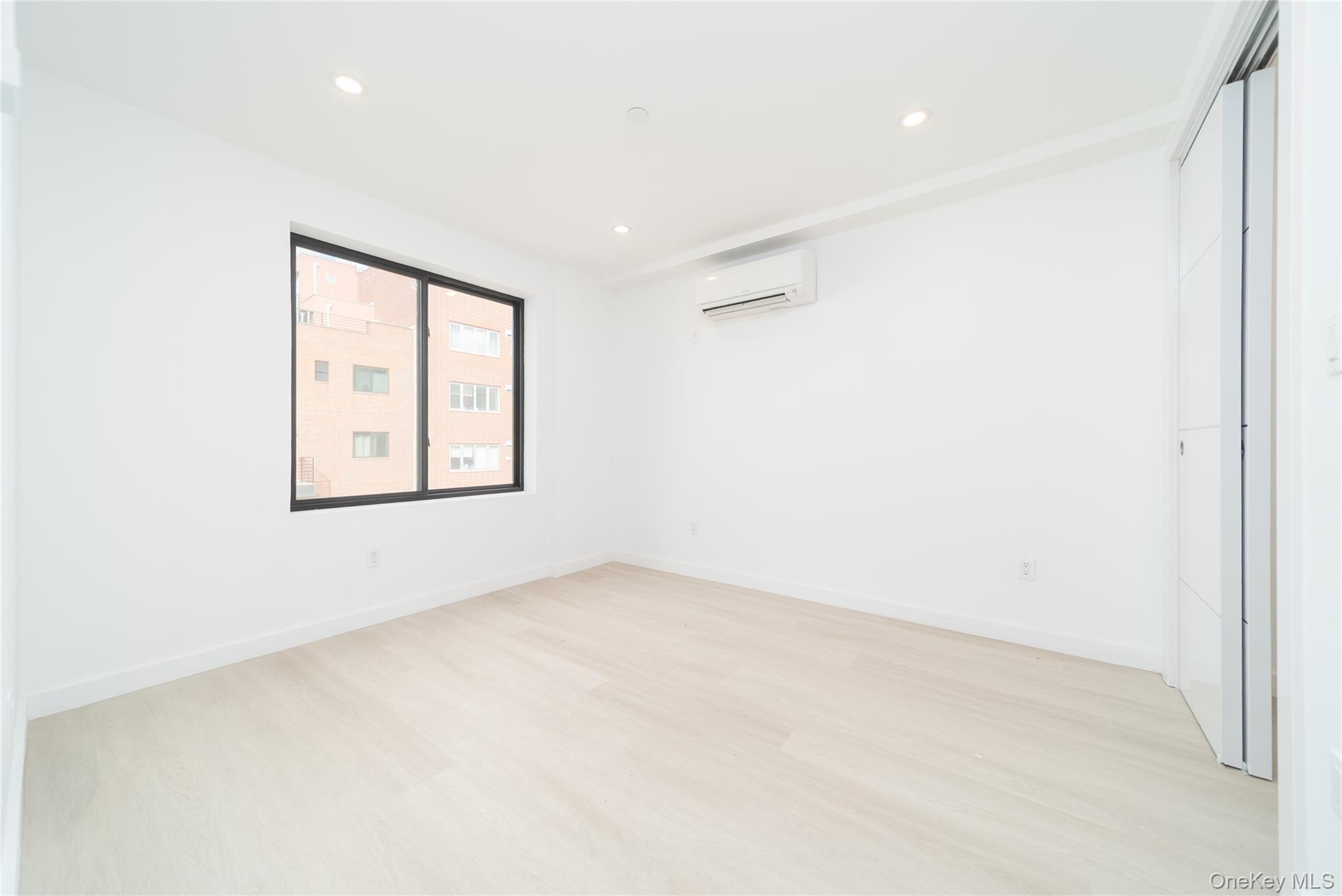 Apartment 41  Queens, NY 11355, MLS-949990-6