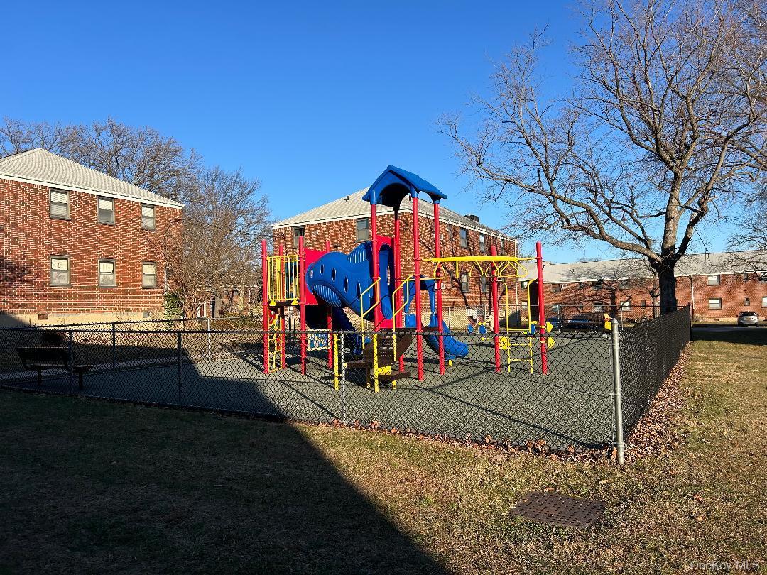 Coop 166th  Queens, NY 11357, MLS-950081-27