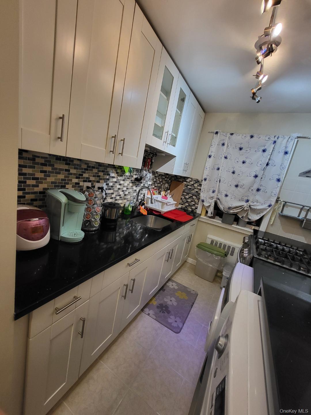 Coop 166th  Queens, NY 11357, MLS-950081-4