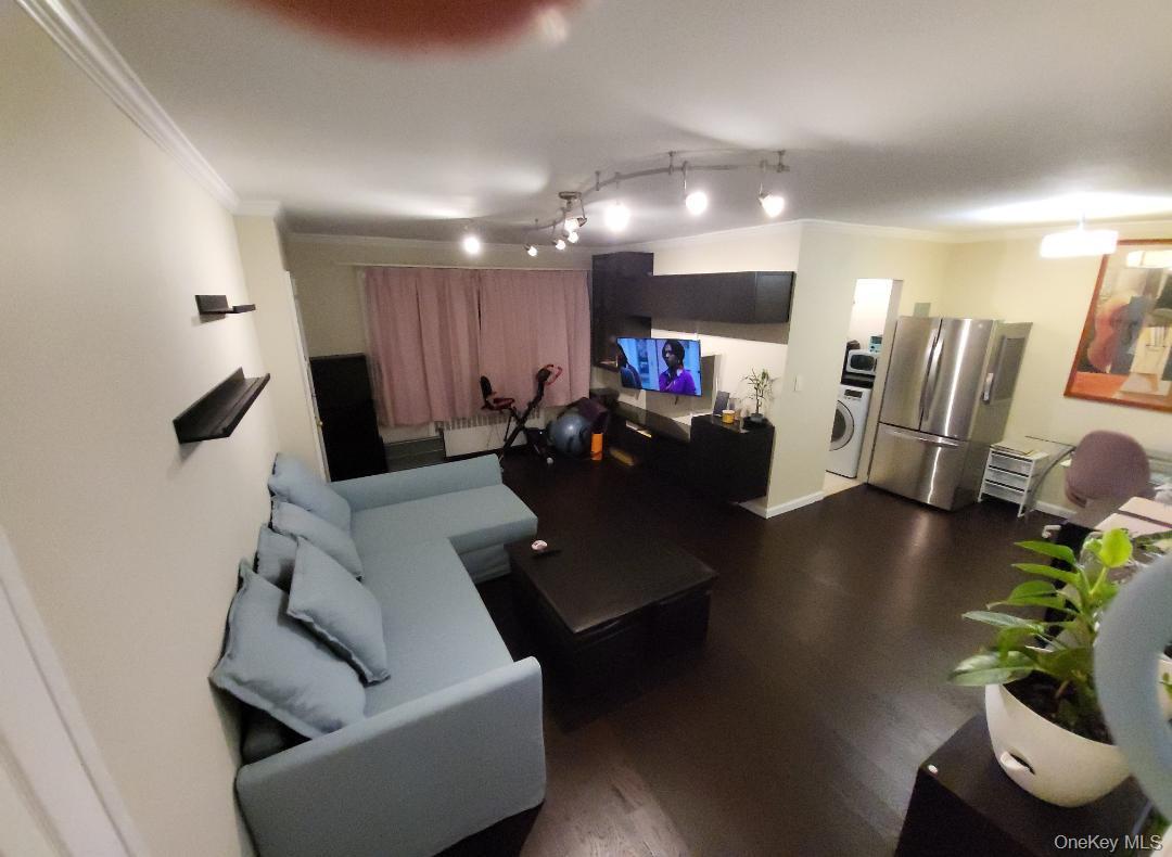 Coop 166th  Queens, NY 11357, MLS-950081-6