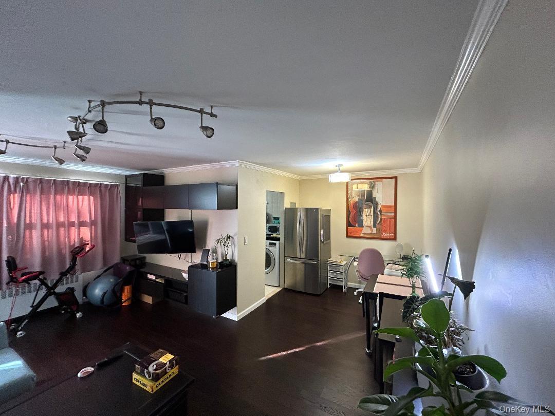 Coop 166th  Queens, NY 11357, MLS-950081-7