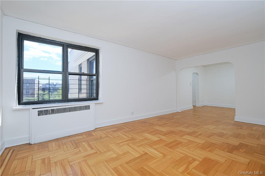 Coop Creston  Bronx, NY 10468, MLS-950092-2