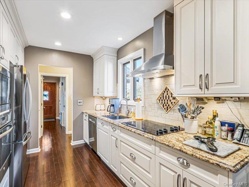 Single Family 213th  Queens, NY 11427, MLS-950095-11