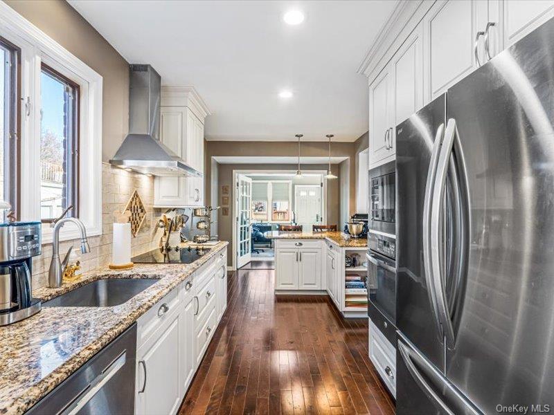 Single Family 213th  Queens, NY 11427, MLS-950095-12