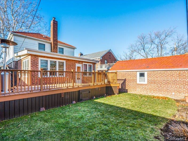 Single Family 213th  Queens, NY 11427, MLS-950095-23