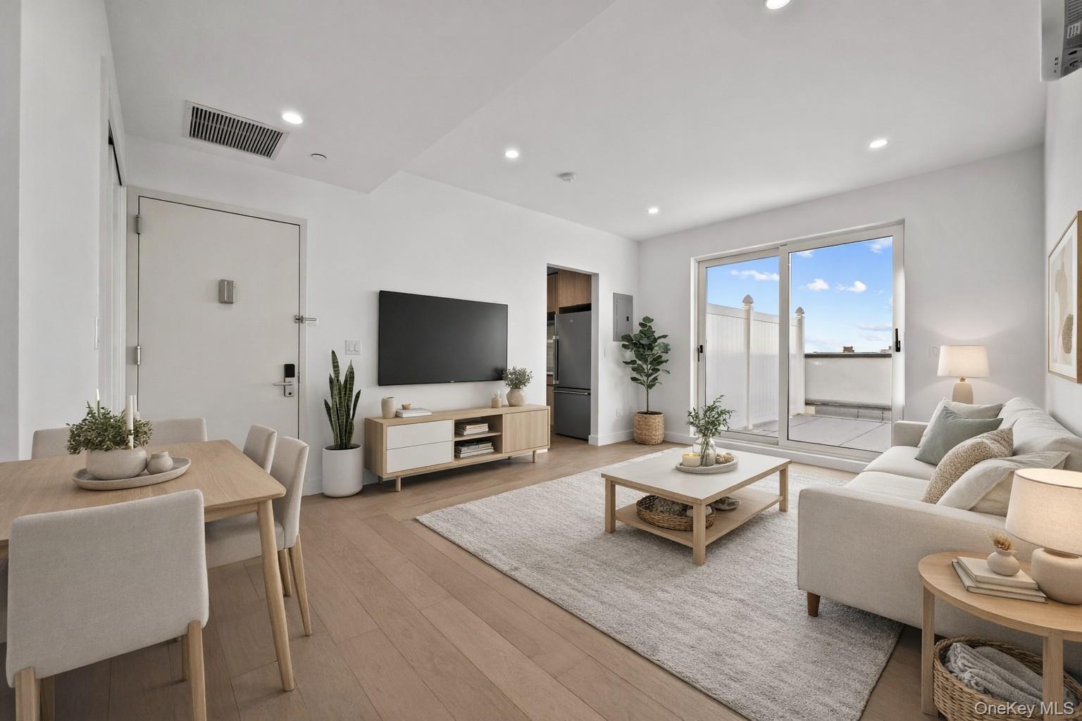 Condo Northern  Queens, NY 11354, MLS-950102-4