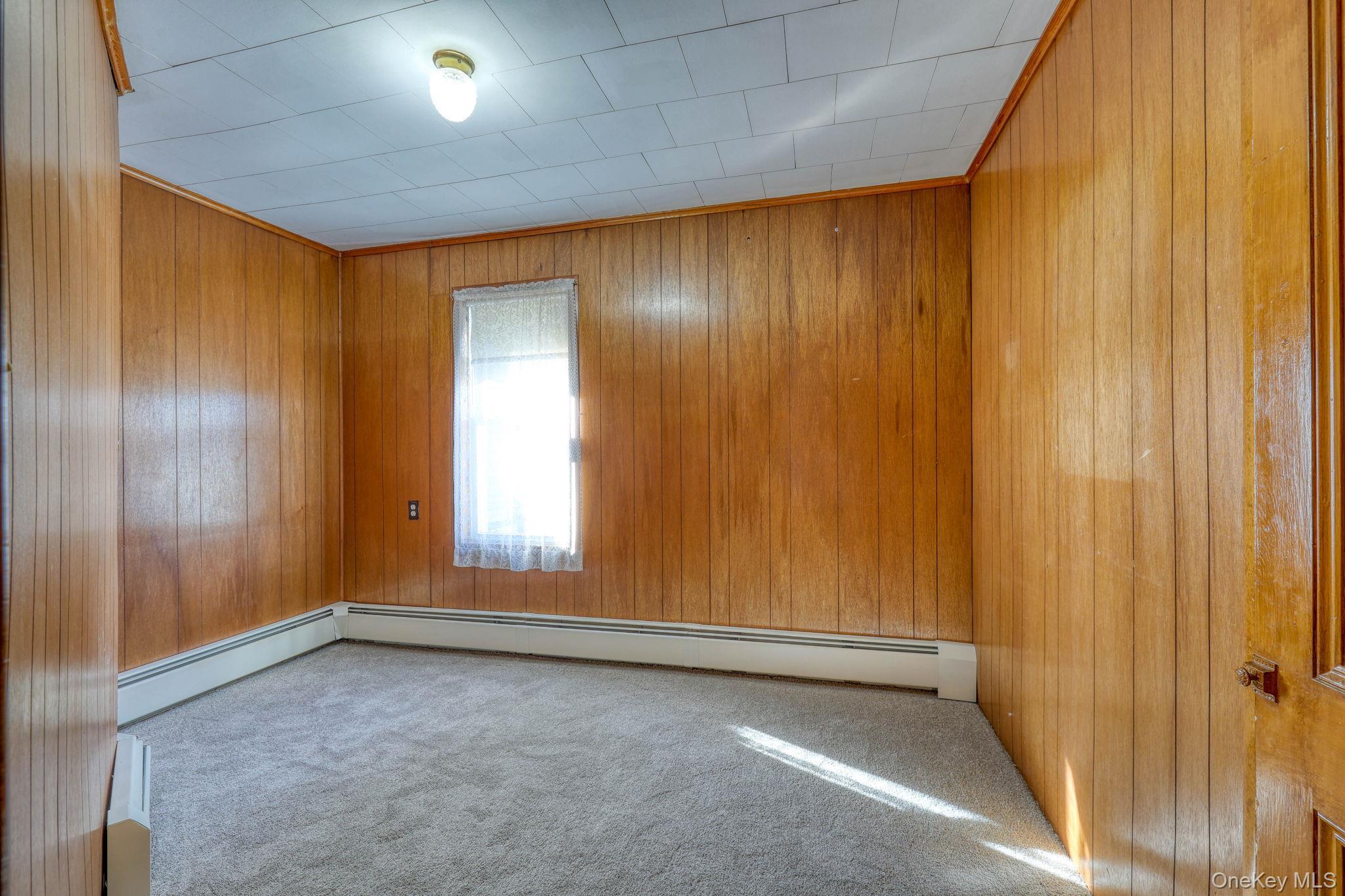 Single Family Bank  Orange County, NY 12586, MLS-950107-23