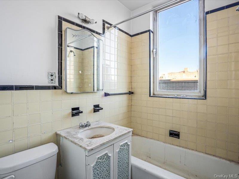 Coop Park  Manhattan, NY 10021, MLS-950113-12