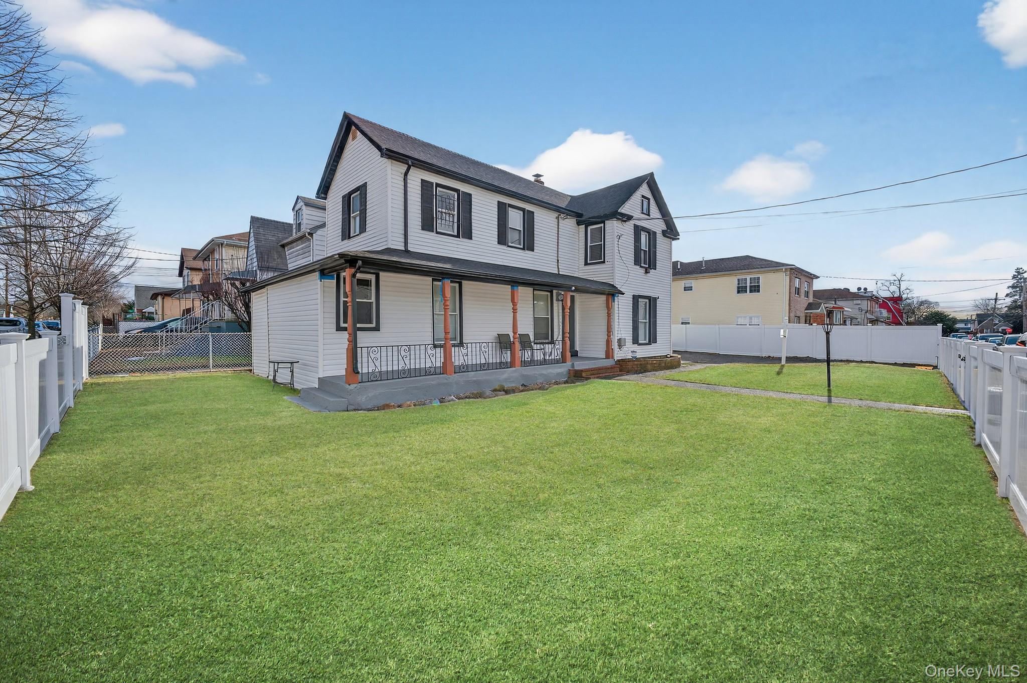 Single Family 220th  Queens, NY 11413, MLS-950117-20