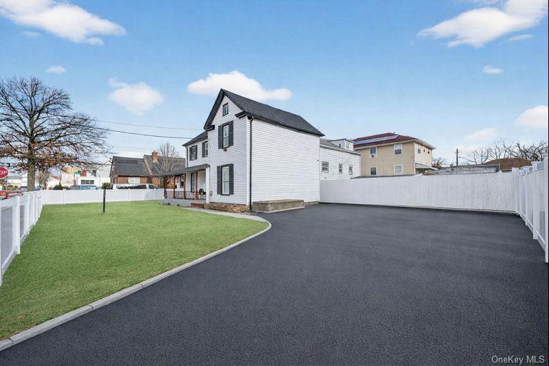 Single Family 220th  Queens, NY 11413, MLS-950117-3